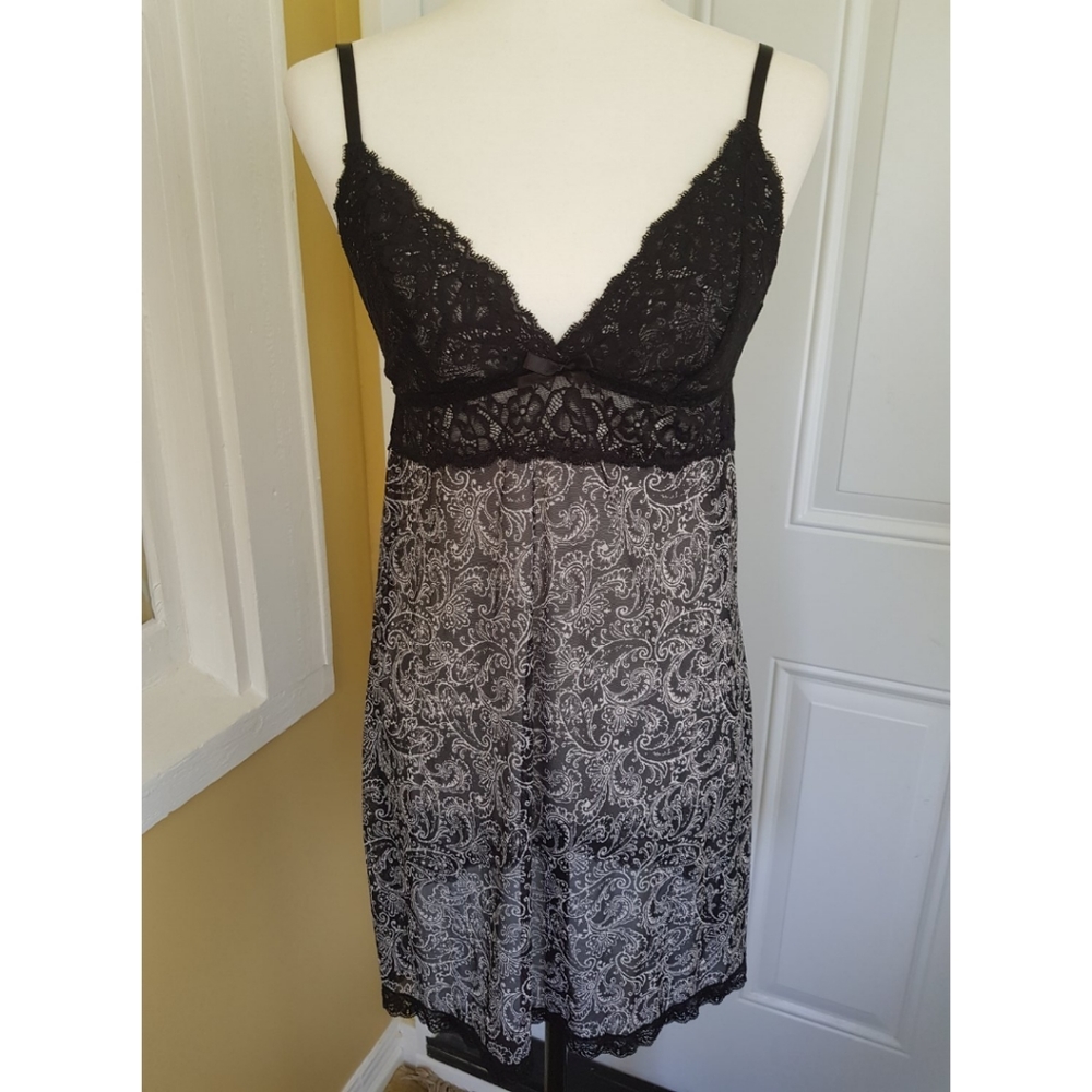Marilyn Monroe Intimates Chemise